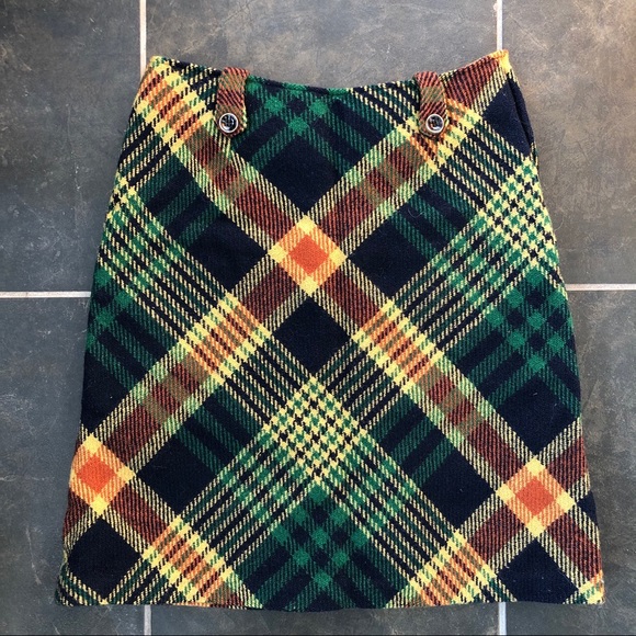Dresses & Skirts - Vintage plaid wool skirt